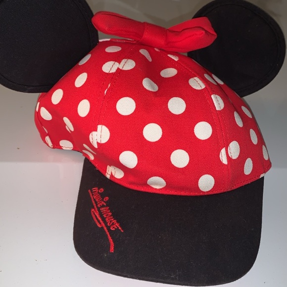 Minnie Mouse Hat ♥️ - Picture 3 of 7